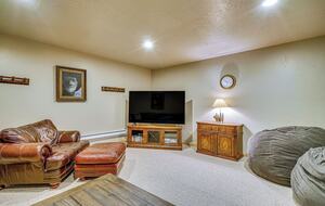 Spacious Moose Hollow Escape with Hot Tub & Mountain Views - Eden, Utah