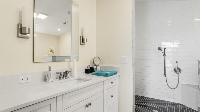 Grand River View | Waterfront Haven in Cape Coral - Cape Coral, Florida