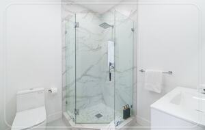 Luxury Grove Getaway – Designer Interiors & Tropical Vibes - Miami, Florida