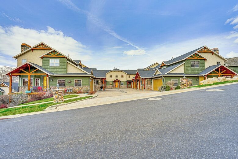 Spacious Moose Hollow Escape with Hot Tub & Mountain Views - Eden, Utah