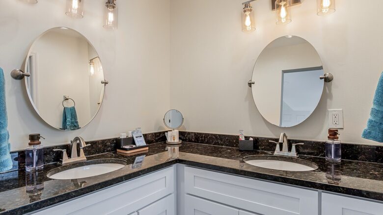 Grand River View | Waterfront Haven in Cape Coral - Cape Coral, Florida