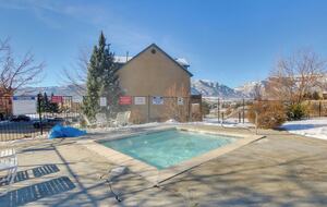 Spacious Moose Hollow Escape with Hot Tub & Mountain Views - Eden, Utah