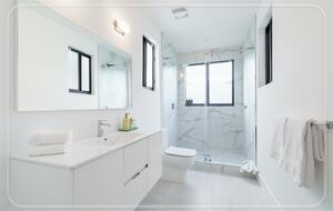 Luxury Grove Getaway – Designer Interiors & Tropical Vibes - Miami, Florida