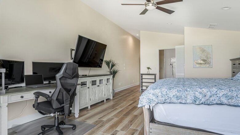 Grand River View | Waterfront Haven in Cape Coral - Cape Coral, Florida