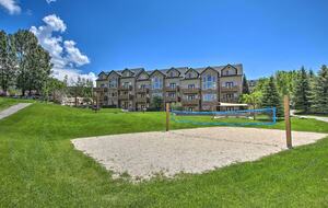 Spacious Moose Hollow Escape with Hot Tub & Mountain Views - Eden, Utah