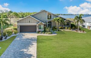 Grand River View | Waterfront Haven in Cape Coral - Cape Coral, Florida