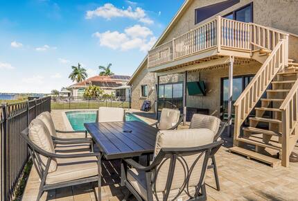 Grand River View | Waterfront Haven in Cape Coral - Cape Coral, Florida