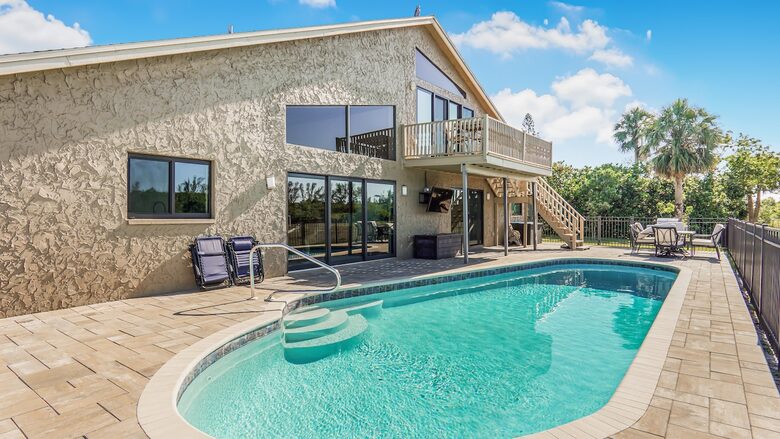 Grand River View | Waterfront Haven in Cape Coral - Cape Coral, Florida