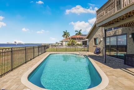 Grand River View | Waterfront Haven in Cape Coral - Cape Coral, Florida
