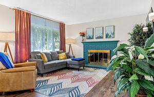 Modern Ridgeview Escape near Asheville - Horse Shoe, North Carolina