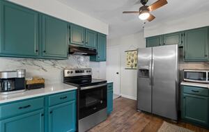 Modern Ridgeview Escape near Asheville - Horse Shoe, North Carolina