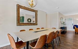 Modern Ridgeview Escape near Asheville - Horse Shoe, North Carolina