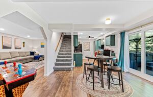 Modern Ridgeview Escape near Asheville - Horse Shoe, North Carolina