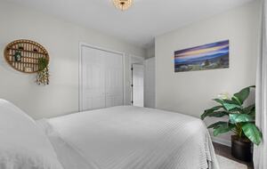 Modern Ridgeview Escape near Asheville - Horse Shoe, North Carolina