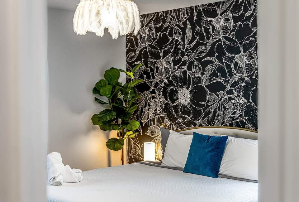 Modern Ridgeview Escape near Asheville - Horse Shoe, North Carolina