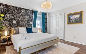 Modern Ridgeview Escape near Asheville - Horse Shoe, North Carolina