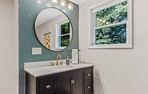 Modern Ridgeview Escape near Asheville - Horse Shoe, North Carolina