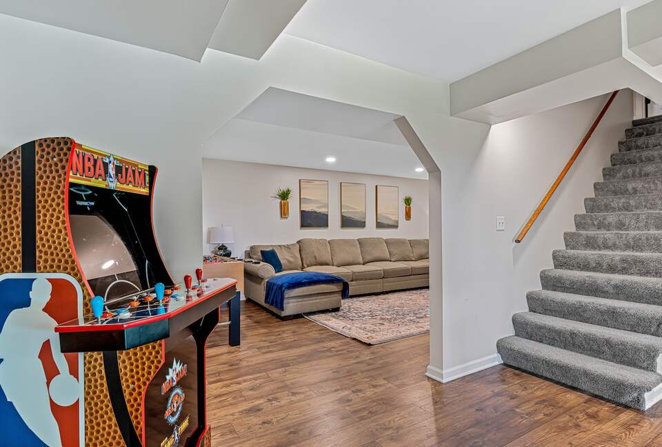 Modern Ridgeview Escape near Asheville - Horse Shoe, North Carolina