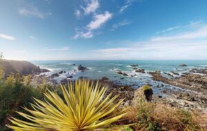 Rocky Waves Ocean Front Luxury Retreat - Brookings, Oregon