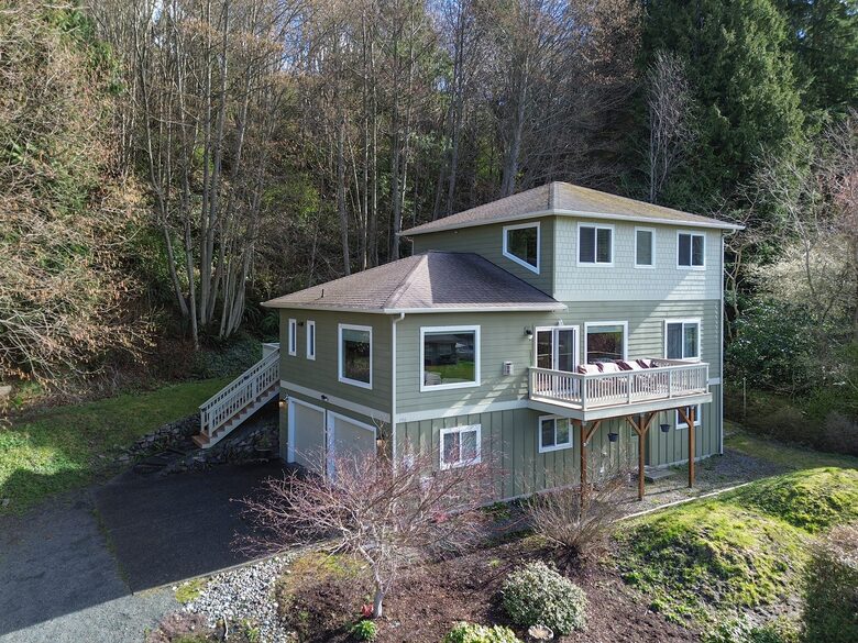 Deer Springs Retreat - Port Angeles, Washington