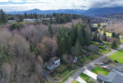 Deer Springs Retreat - Port Angeles, Washington