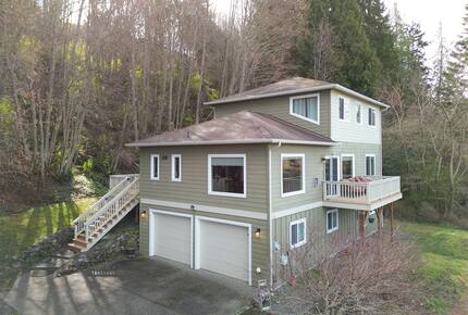 Deer Springs Retreat - Port Angeles, Washington