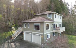 Deer Springs Retreat - Port Angeles, Washington