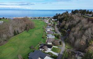 Deer Springs Retreat - Port Angeles, Washington
