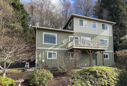 Deer Springs Retreat - Port Angeles, Washington