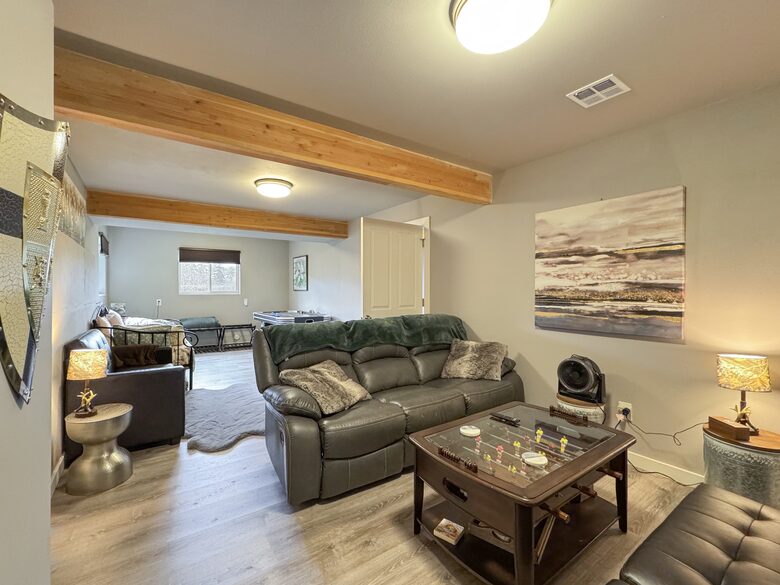 Deer Springs Retreat - Port Angeles, Washington