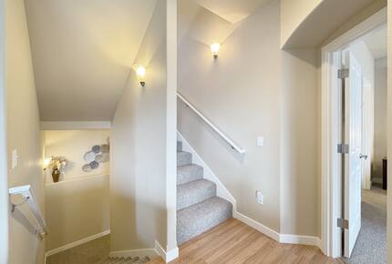 Deer Springs Retreat - Port Angeles, Washington