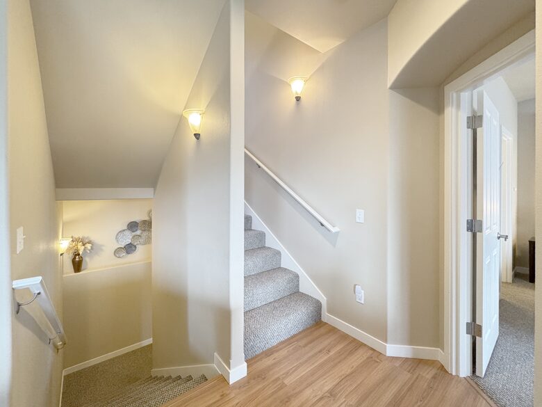 Deer Springs Retreat - Port Angeles, Washington