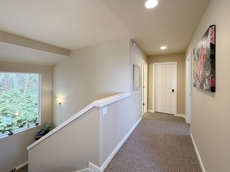 Deer Springs Retreat - Port Angeles, Washington