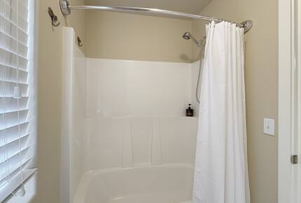 Deer Springs Retreat - Port Angeles, Washington