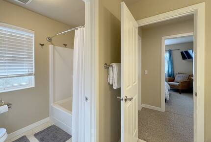 Deer Springs Retreat - Port Angeles, Washington