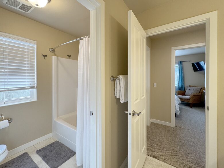 Deer Springs Retreat - Port Angeles, Washington