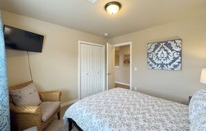 Deer Springs Retreat - Port Angeles, Washington