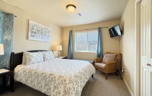 Deer Springs Retreat - Port Angeles, Washington