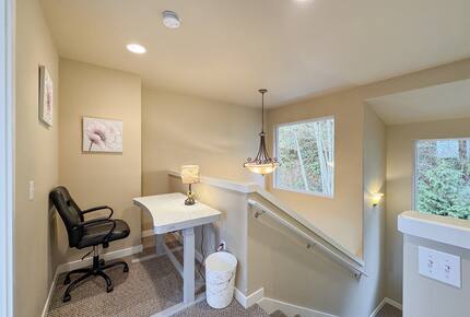 Deer Springs Retreat - Port Angeles, Washington