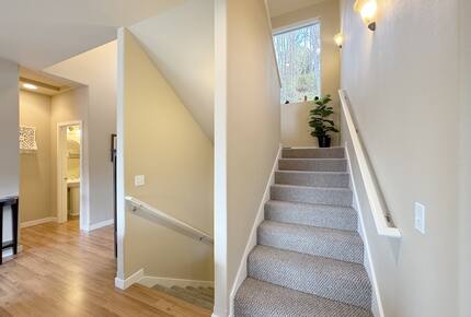 Deer Springs Retreat - Port Angeles, Washington