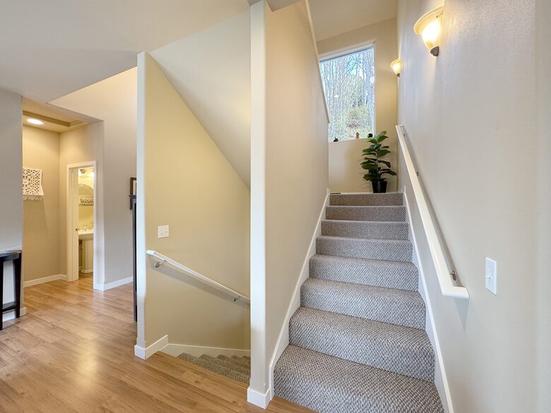 Deer Springs Retreat - Port Angeles, Washington