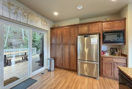 Deer Springs Retreat - Port Angeles, Washington