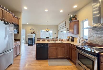 Deer Springs Retreat - Port Angeles, Washington