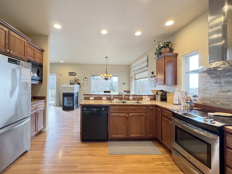 Deer Springs Retreat - Port Angeles, Washington