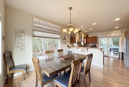 Deer Springs Retreat - Port Angeles, Washington