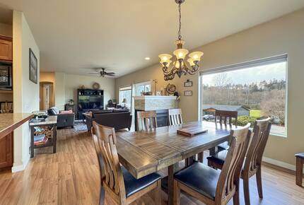 Deer Springs Retreat - Port Angeles, Washington