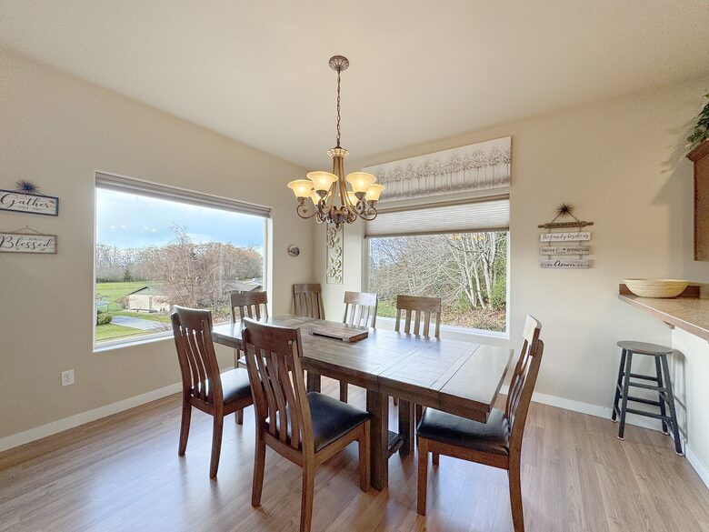 Deer Springs Retreat - Port Angeles, Washington