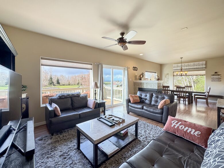 Deer Springs Retreat - Port Angeles, Washington