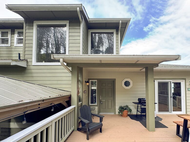 Deer Springs Retreat - Port Angeles, Washington