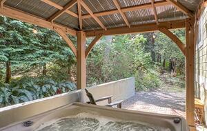 Deer Springs Retreat - Port Angeles, Washington
